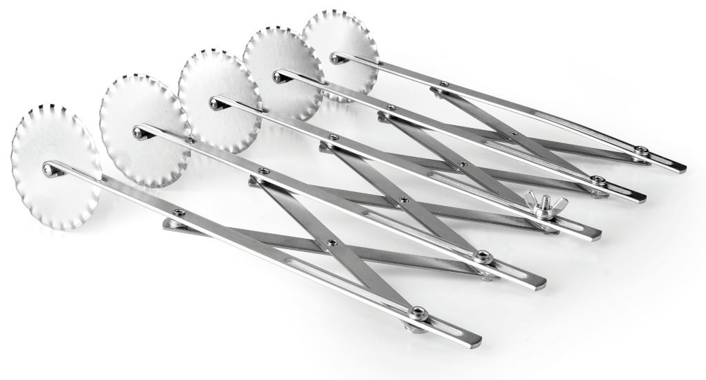 LACOR cortapastas rizado extensible acero inoxidable 5 ruedas